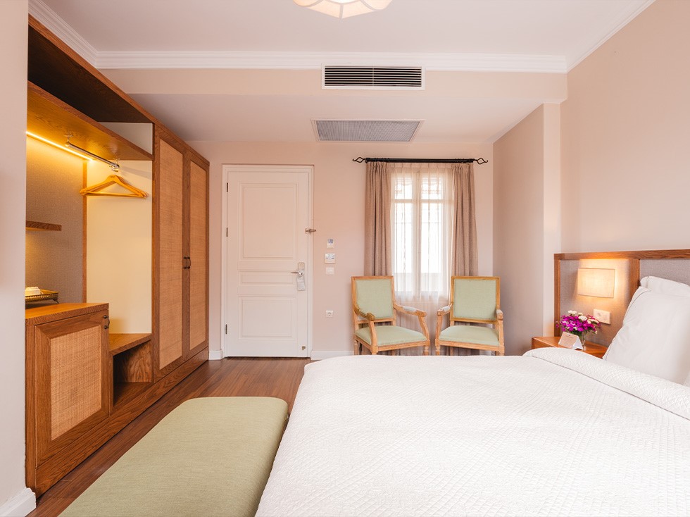 Alaçatı Viento Hotel deluxe oda 204 oturma alanı