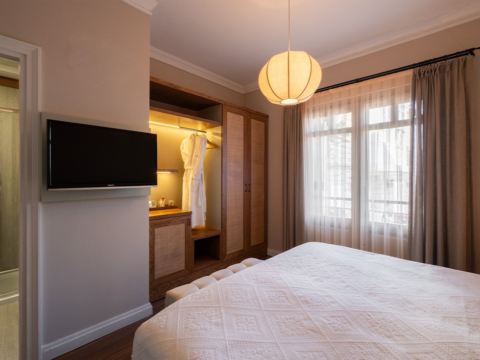 Alaçatı Viento Hotel oda 105 deluxe geniş açılı görünüm