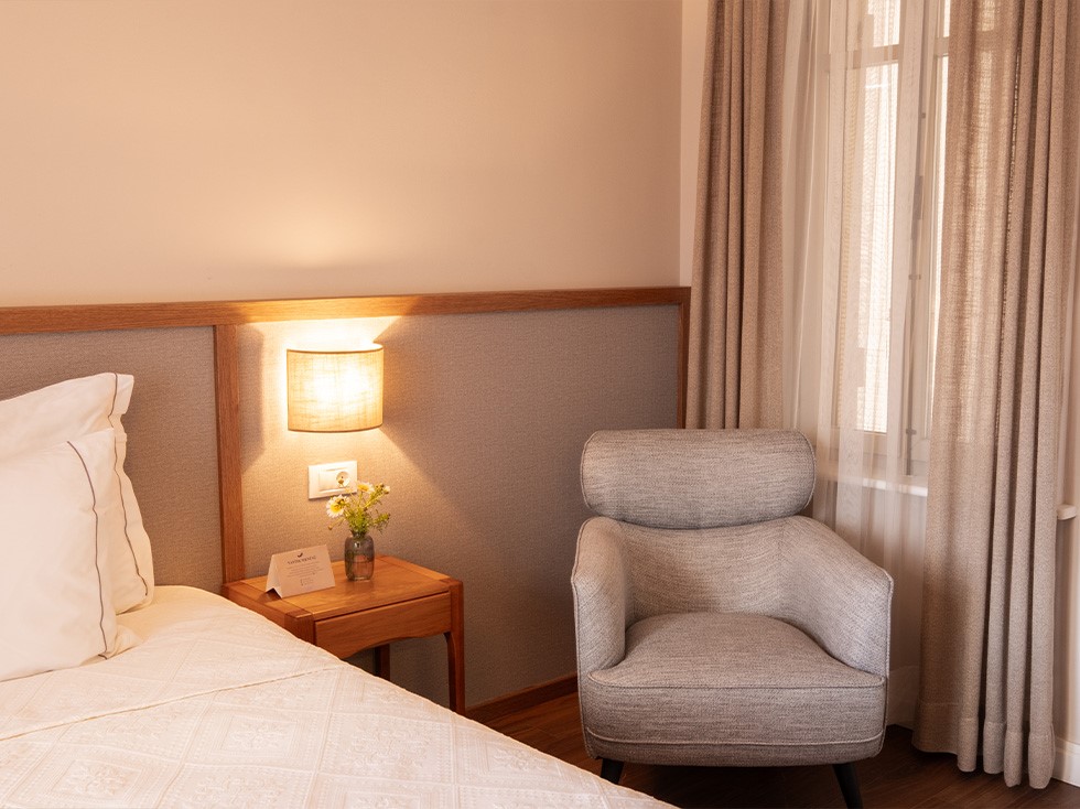 Alaçatı Viento Hotel oda 105 deluxe oturma alanı